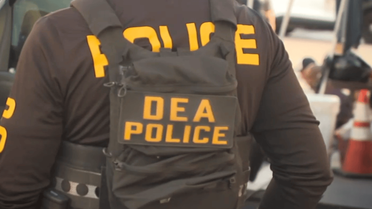 Suburban man charged after allegedly impersonating DEA agent during traffic stop