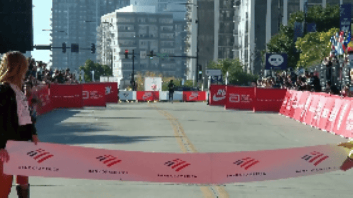 2026 Bank of America Chicago Marathon finish line camera