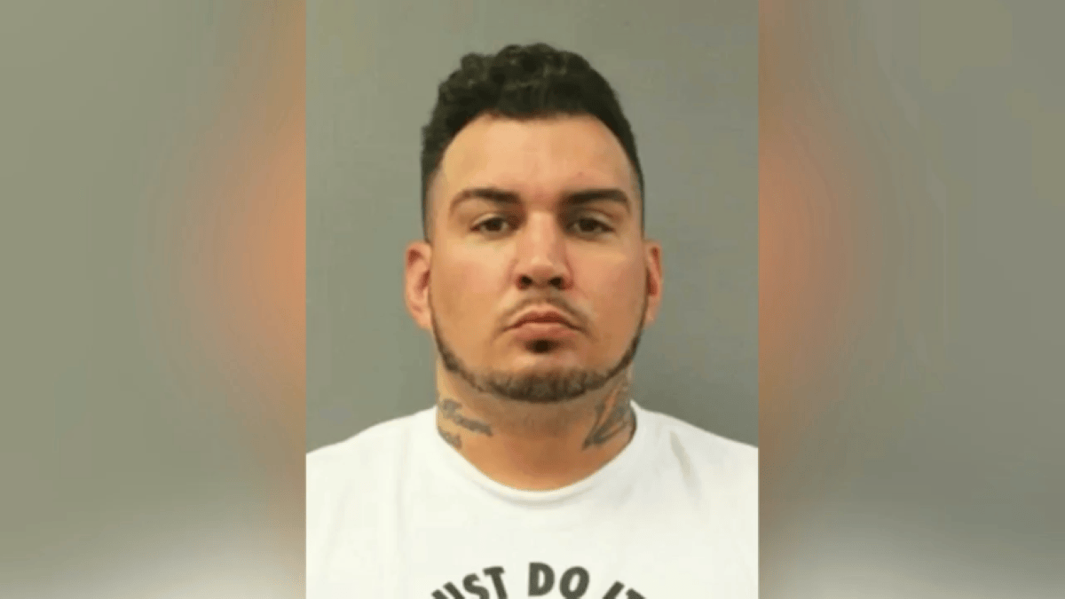 Photo: nbcchicago.com Joseph matos fbi most wanted