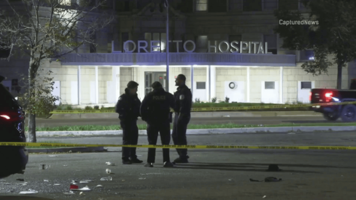 4 shot near Loretto Hospital Sunday morning, Chicago police say 4 shot near Loretto Hospital Sunday morning, Chicago police say