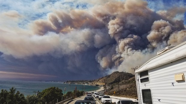 Top News Pics: Forest fires burn in California