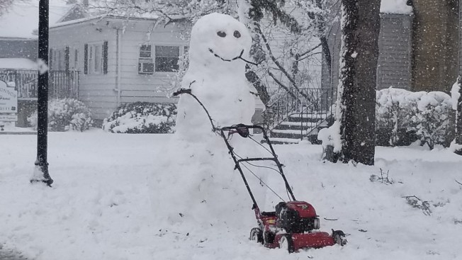 Chicago Falls Just Short Of Setting Snow Record Sunday Nbc - 