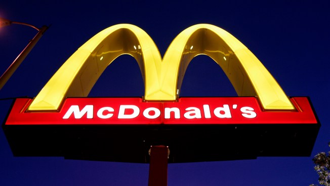 mcdonald s offers free food to customers with taco bell breakfast