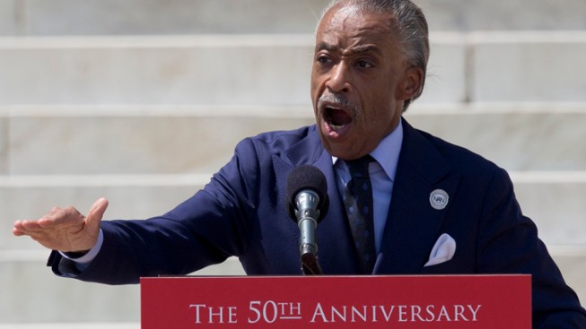 Sharpton to Rent Chicago Apartment to Focus on Gun Violence