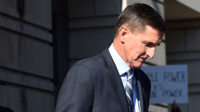 Flynn reportedly met with Federal Bureau of Investigation previous year and didn't tell Trump Flynn reportedly met with Federal Bureau of Investigation previous year and didn't tell Trump