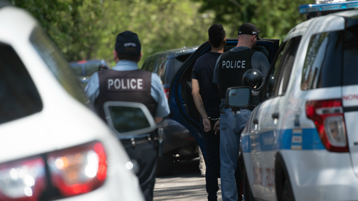 Chicago Police Arrest Dozens in Raids Before Holiday Weekend